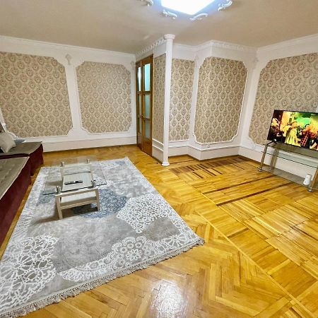 Classic C1 Apartment In The Center With 4 Rooms Taškent Exteriér fotografie