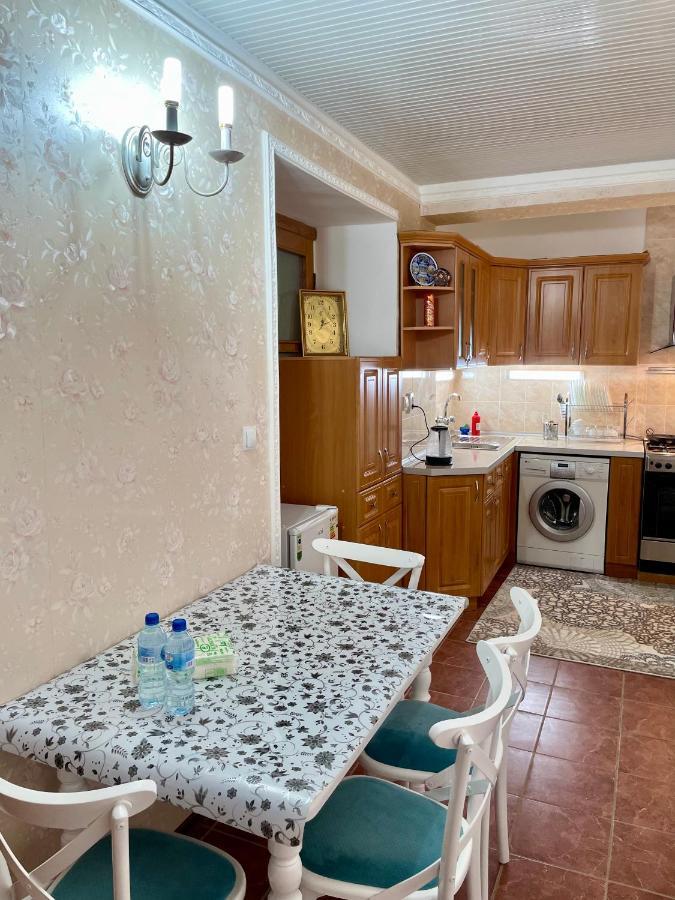 Classic C1 Apartment In The Center With 4 Rooms Taškent Exteriér fotografie