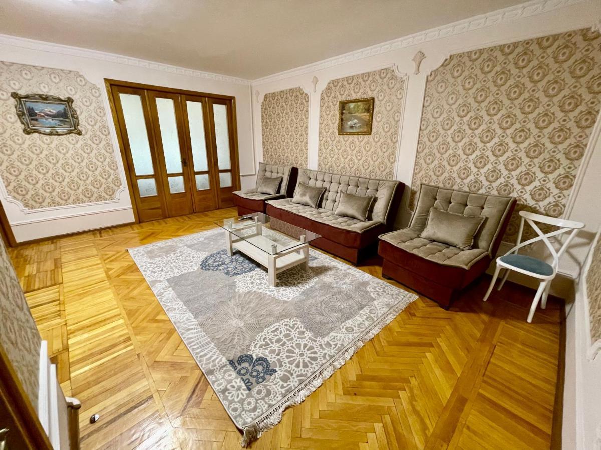Classic C1 Apartment In The Center With 4 Rooms Taškent Exteriér fotografie